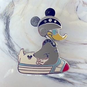 Disney Donald Duck pin
